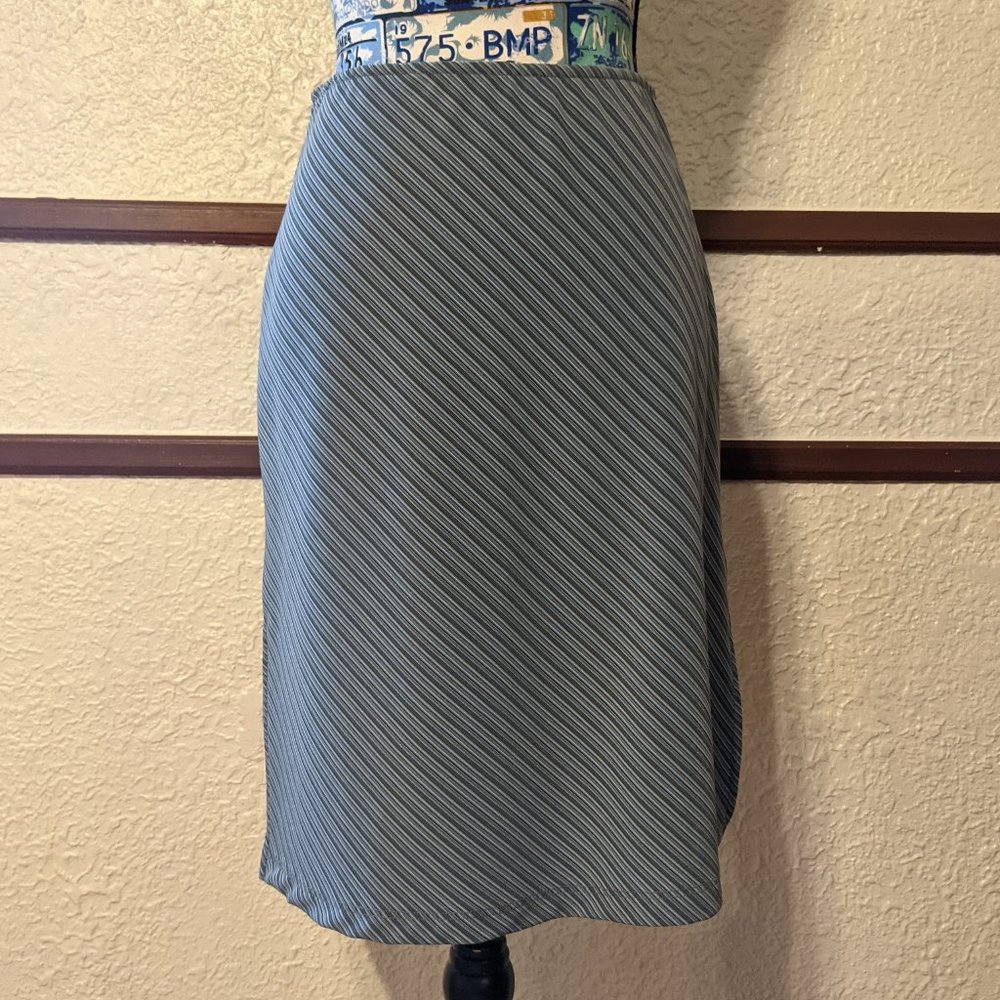 Y2k Diagonal line skirt